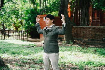 Нааразычылыкка толгон жаш жигит кандайча боорукер жана тынч мүнөздүүгө айланды